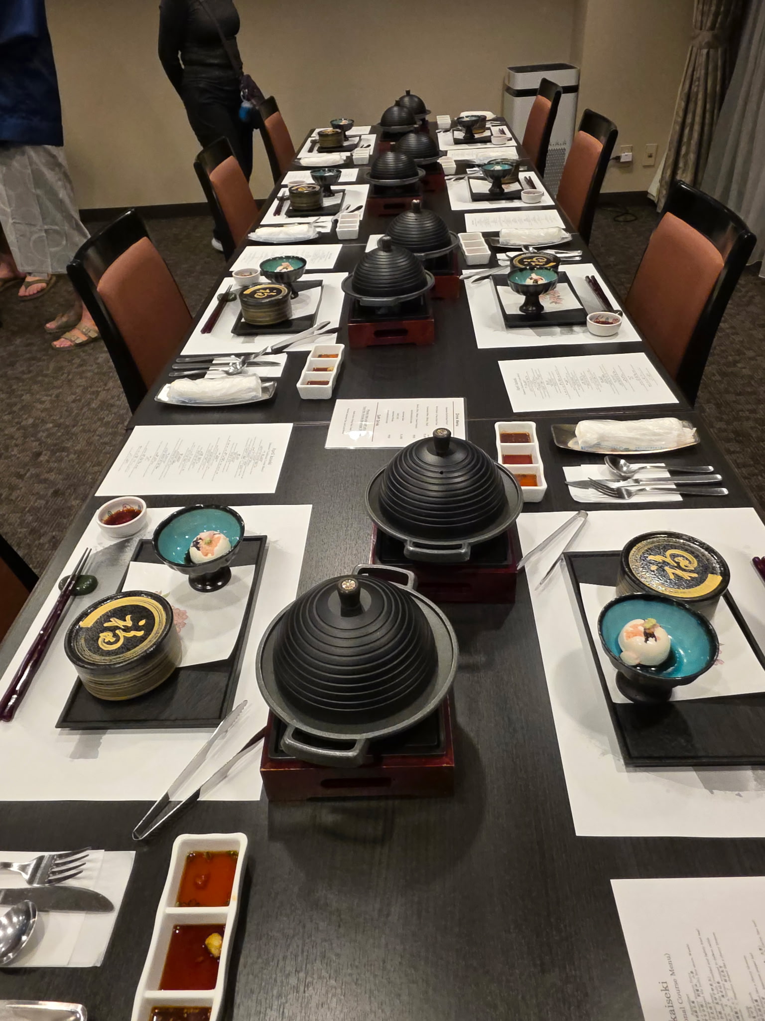 A kaiseki dinner set on the road